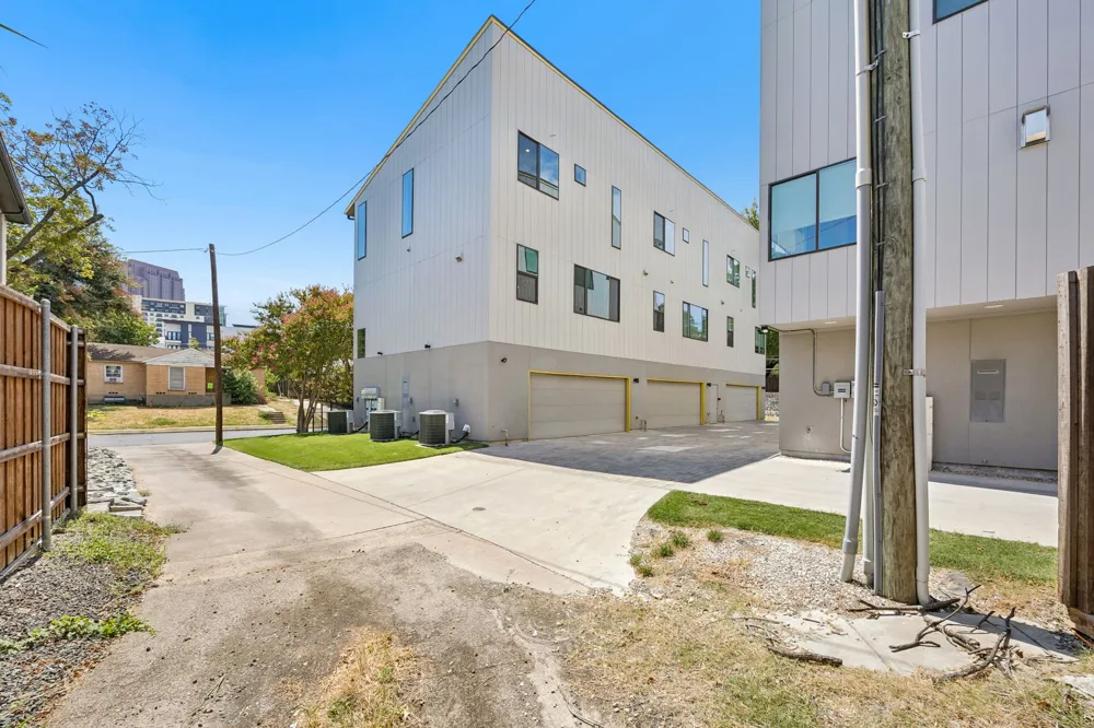 2630 Calvin Street #101 Dallas, TX 75204
