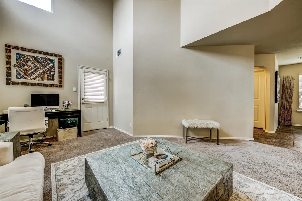 1774 Pioneer Way Lancaster, TX 75146