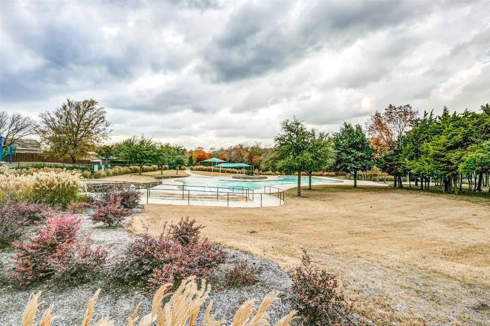 1774 Pioneer Way Lancaster, TX 75146