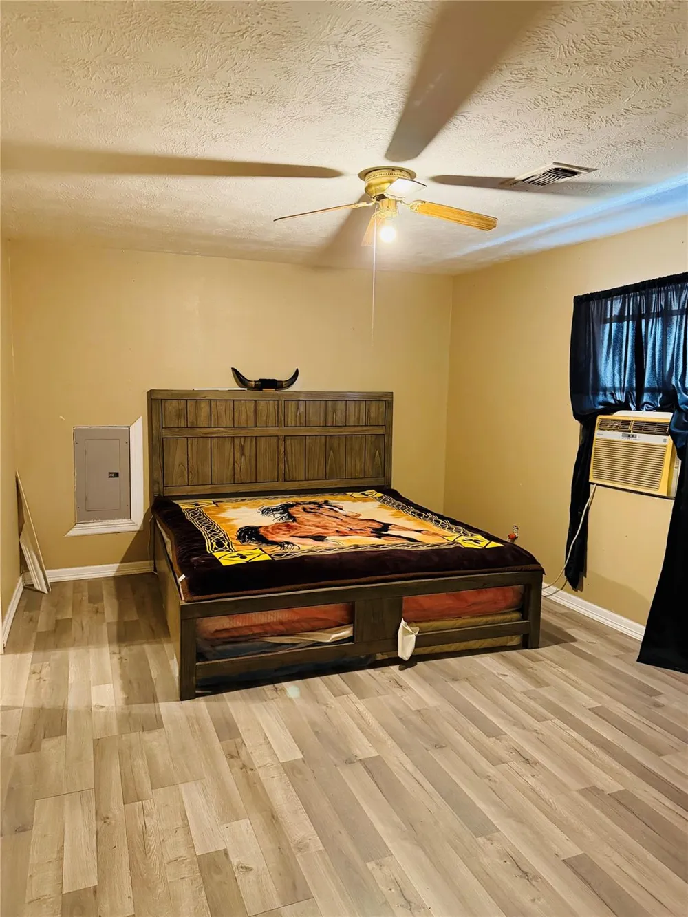 3213 Bob Mathews St Bedias, TX 77831