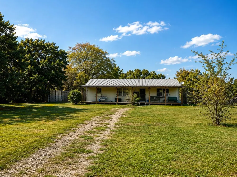 3213 Bob Mathews St Bedias, TX 77831