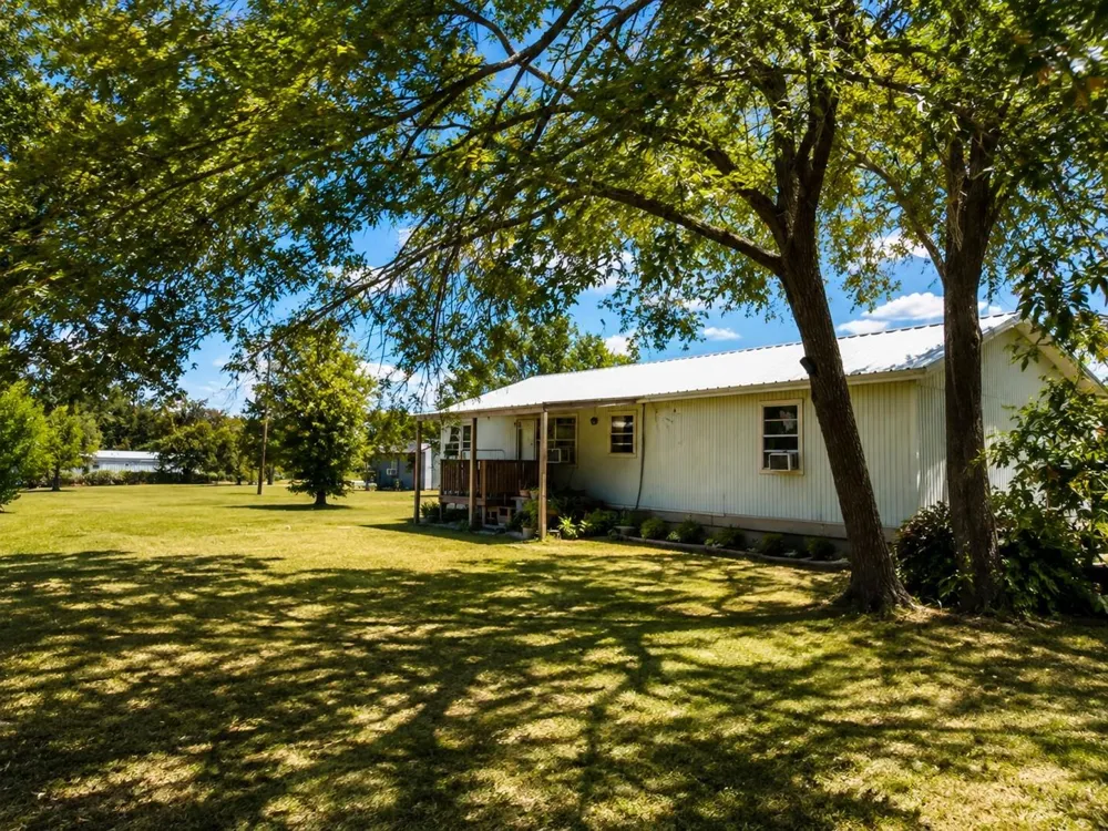 3213 Bob Mathews St Bedias, TX 77831