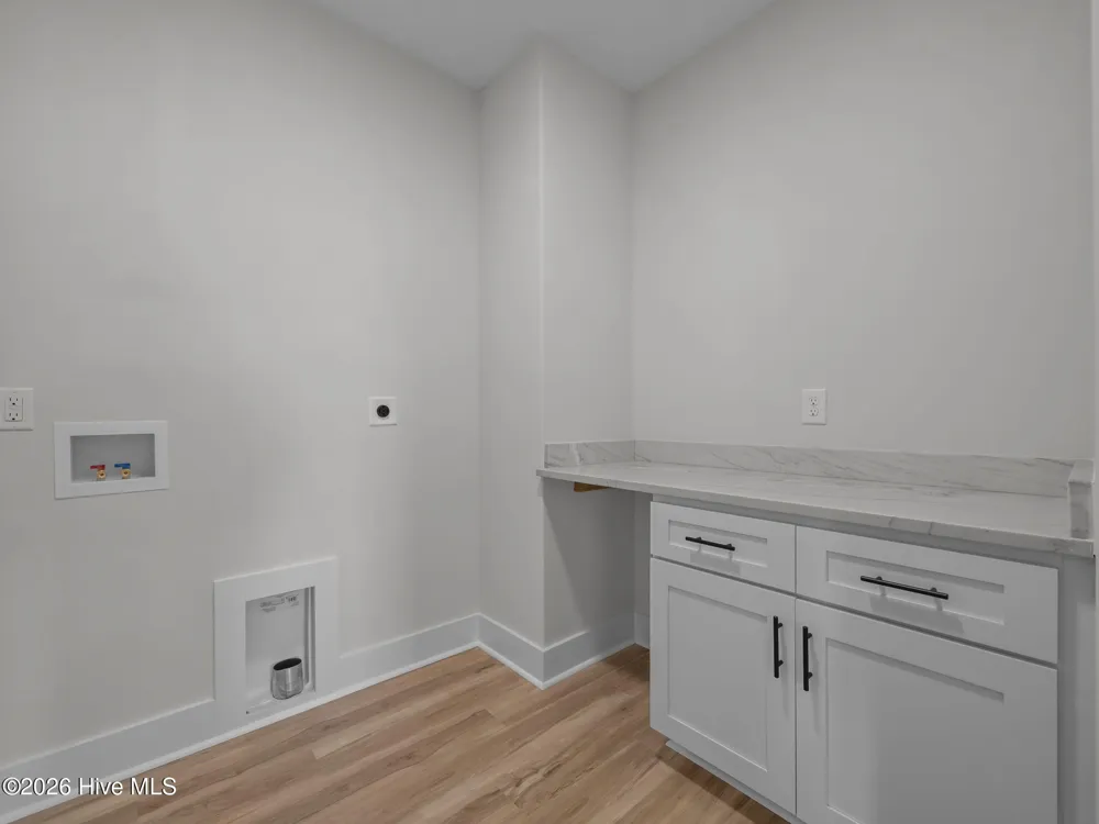 656 Fishermans Point Newport, NC 28570