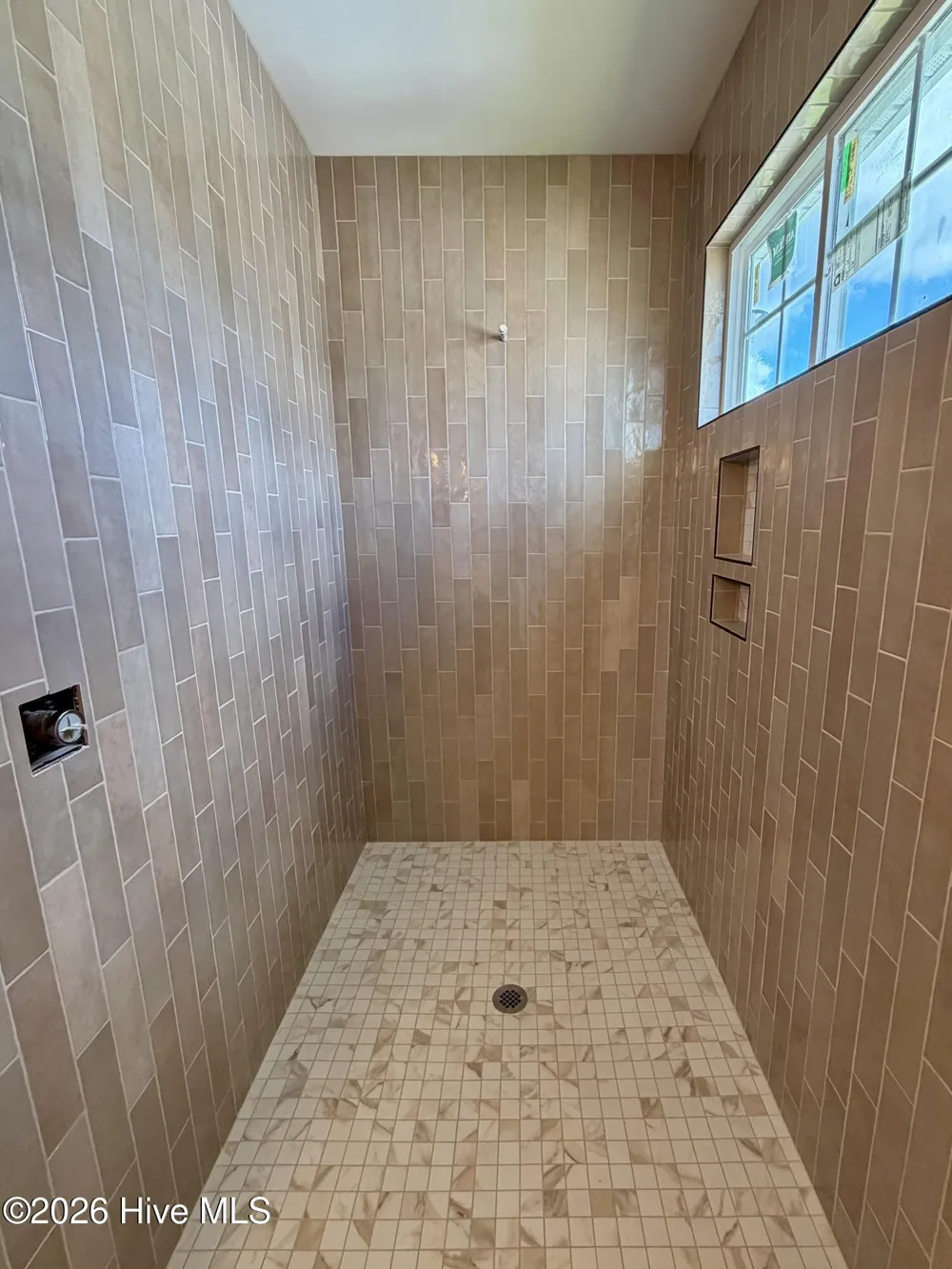 656 Fishermans Point Newport, NC 28570