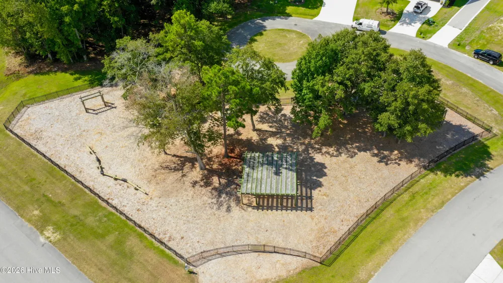 656 Fishermans Point Newport, NC 28570