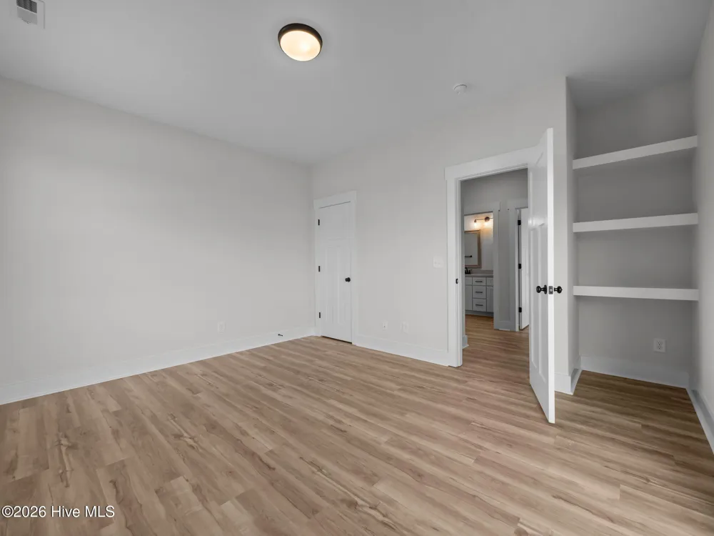 656 Fishermans Point Newport, NC 28570