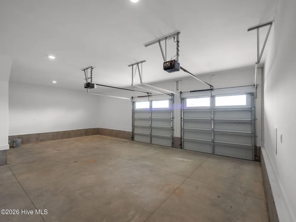 656 Fishermans Point Newport, NC 28570