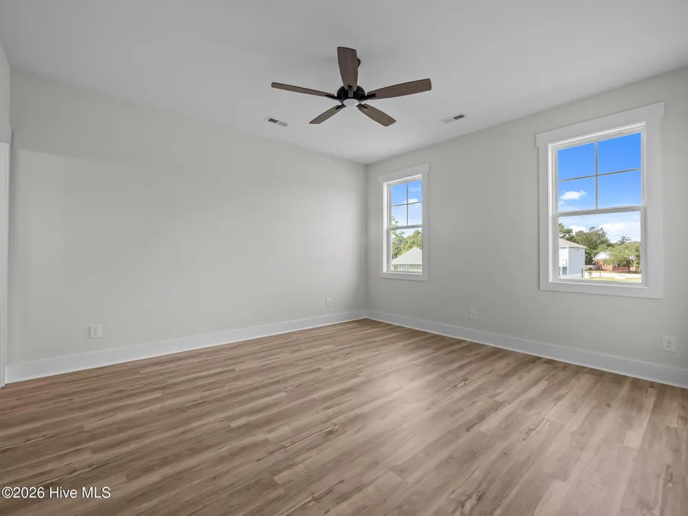 656 Fishermans Point Newport, NC 28570