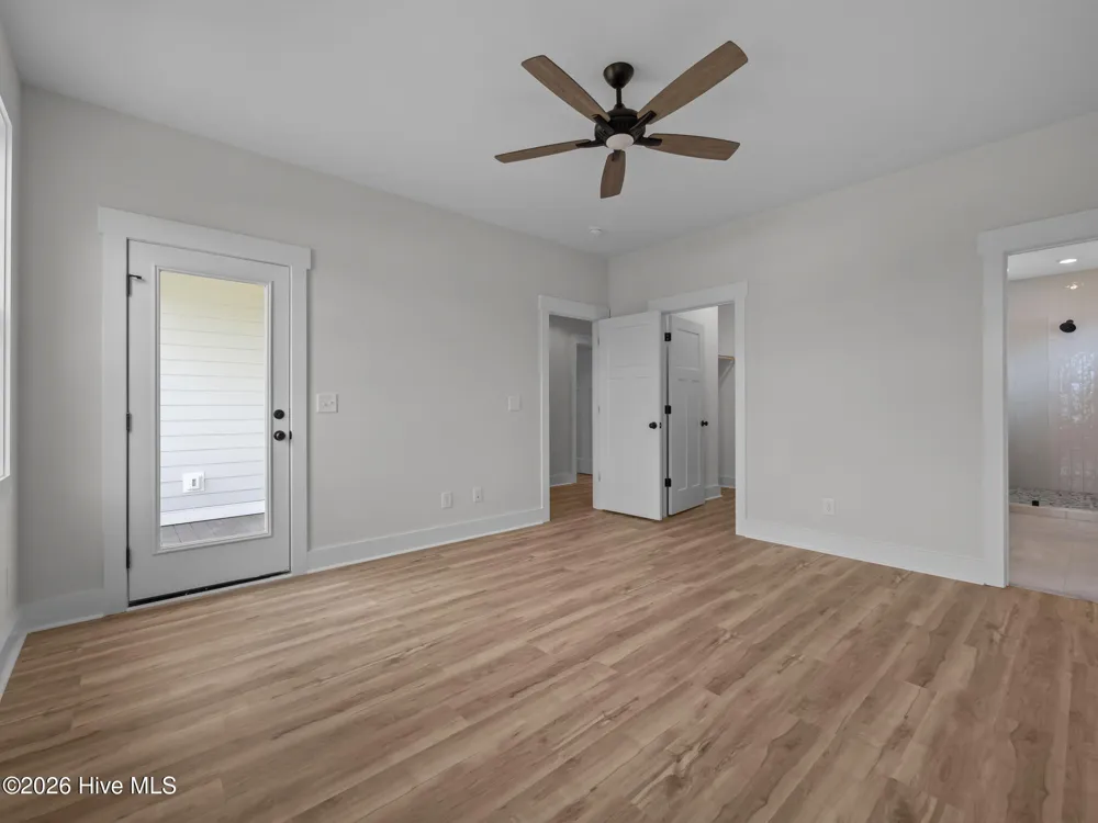 656 Fishermans Point Newport, NC 28570