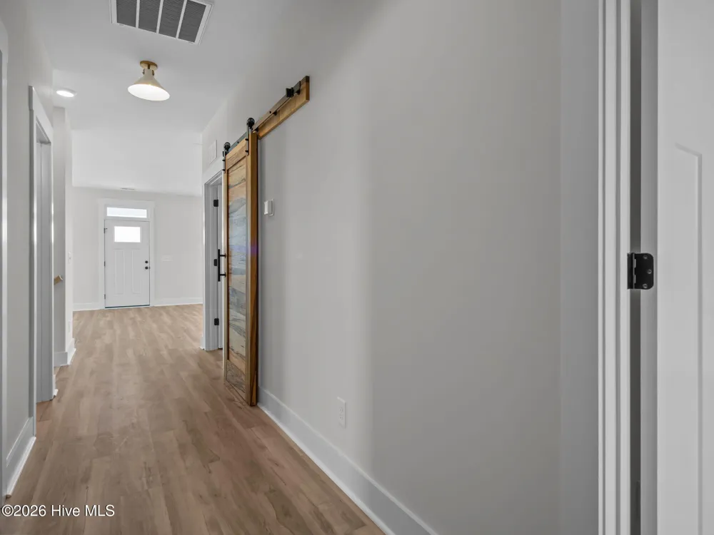 656 Fishermans Point Newport, NC 28570