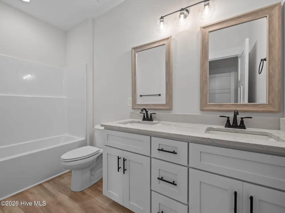 656 Fishermans Point Newport, NC 28570