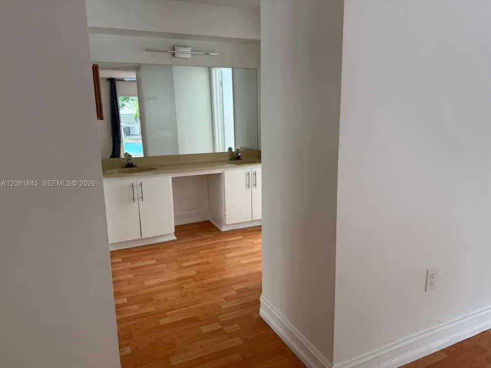 10331 SW 135th Ct Miami, FL 33186