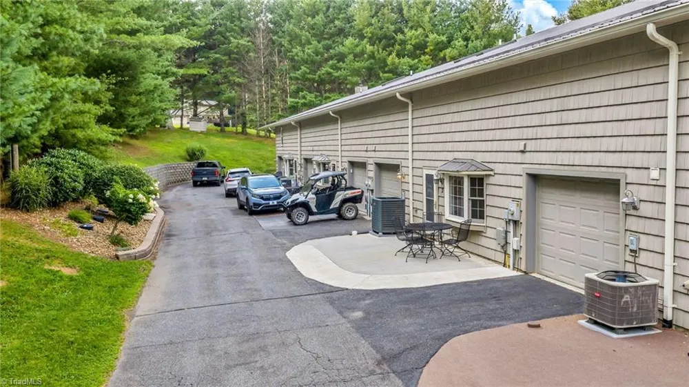 1063 Golf Course Road #3 West Jefferson, WV 26894