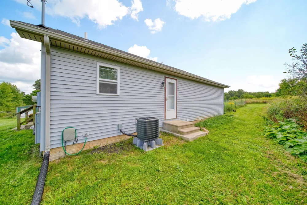 7401 W Montgomery Road Camden Township, MI 49232