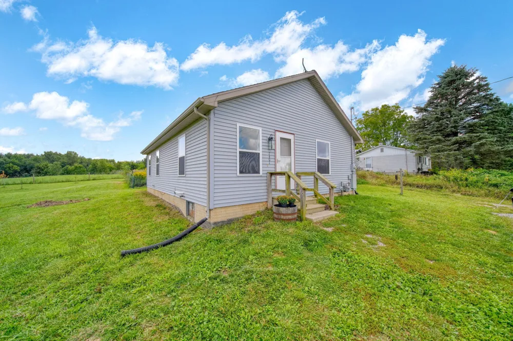 7401 W Montgomery Road Camden Township, MI 49232
