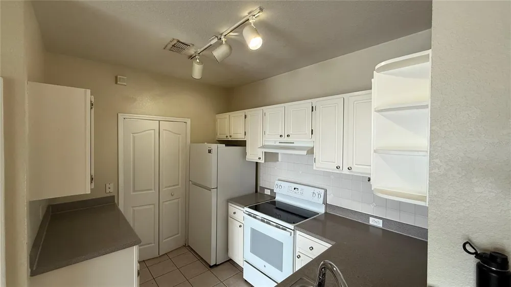 2615 MAITLAND CROSSING WAY #204 Orlando, FL 32810