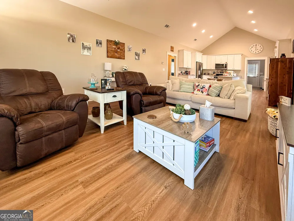 200 Campbell ST Cleveland, GA 30528