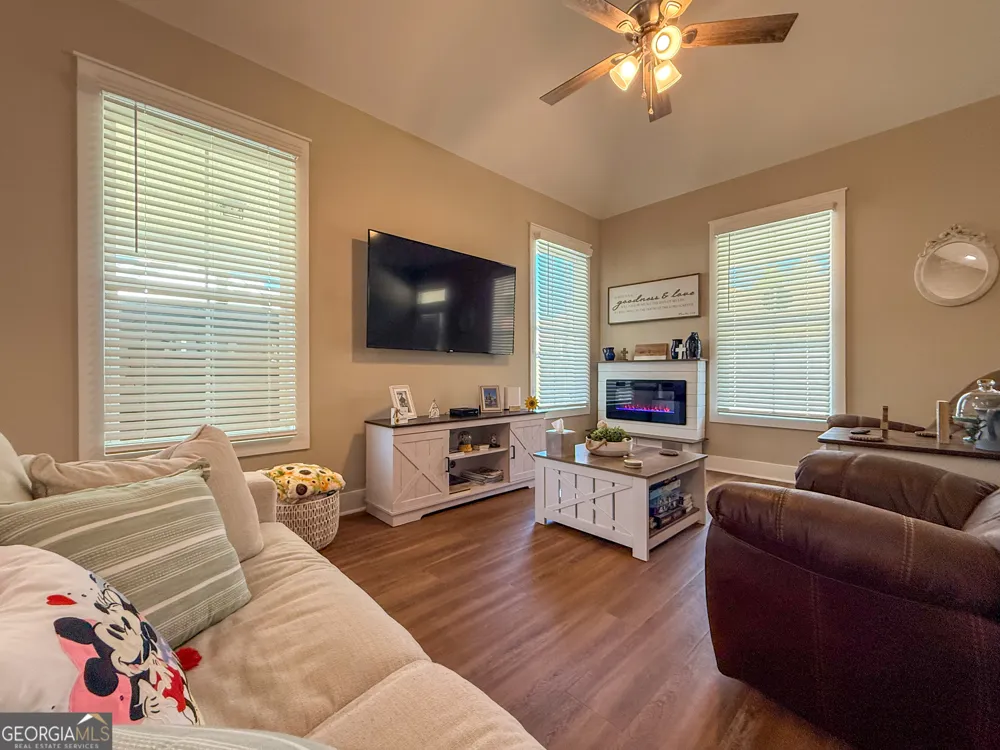 200 Campbell ST Cleveland, GA 30528