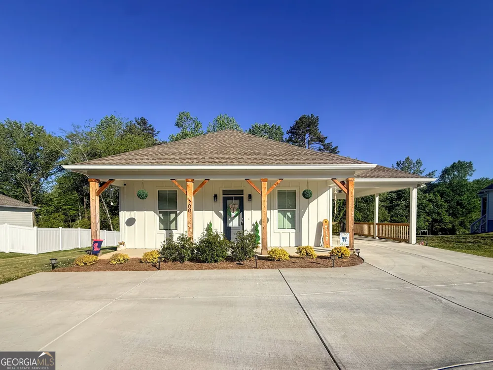 200 Campbell ST Cleveland, GA 30528