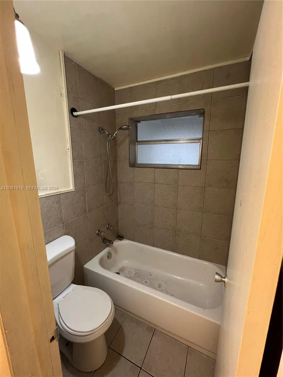 1515 NE 125th Ter #407 North Miami, FL 33161