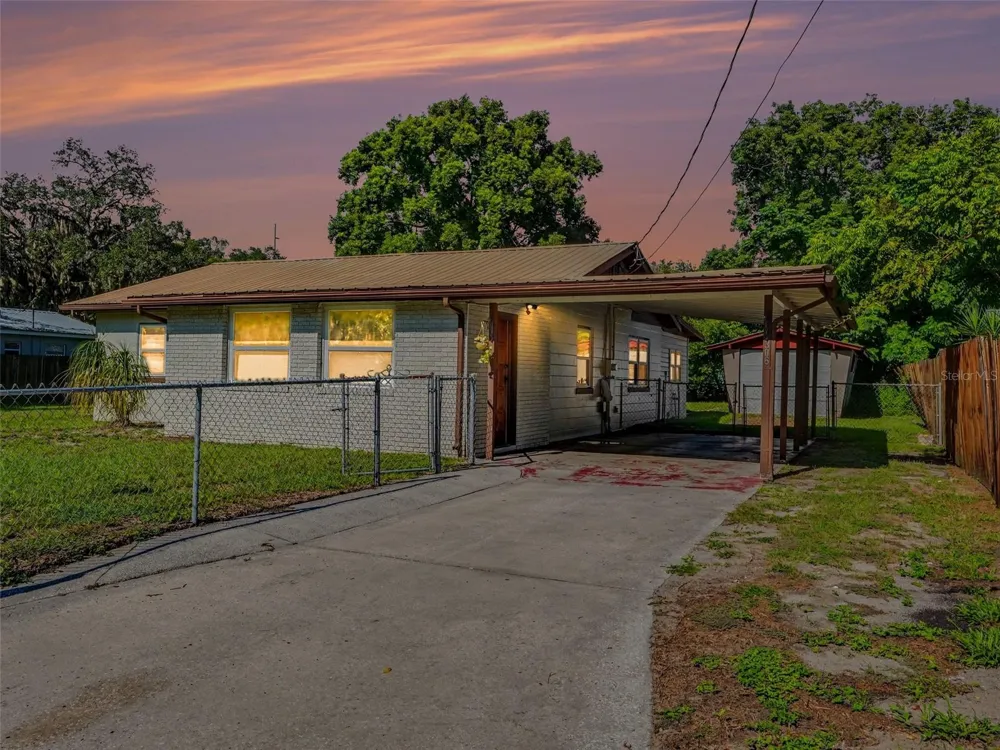 306 FLORIDA DRIVE Auburndale, FL 33823