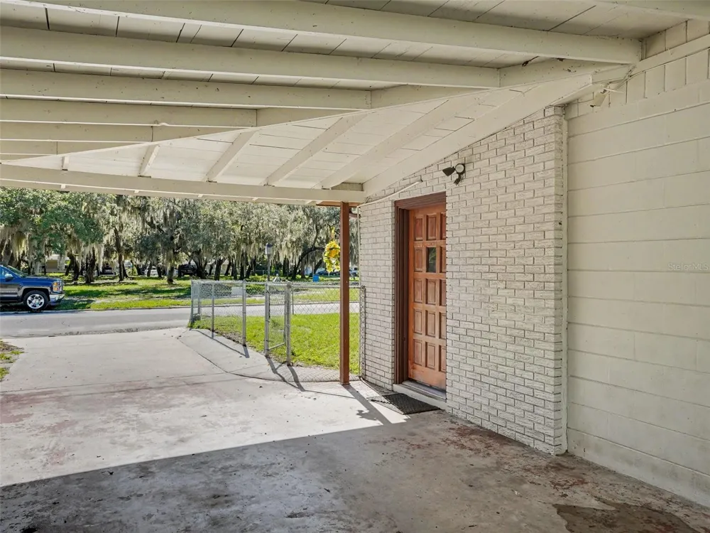 306 FLORIDA DRIVE Auburndale, FL 33823