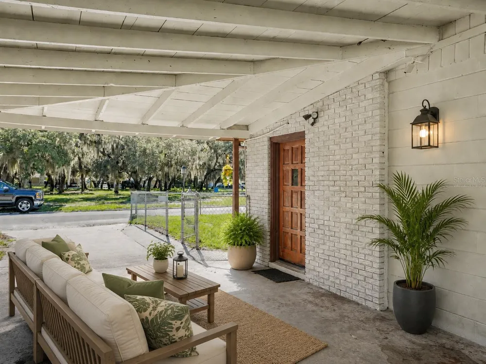 306 FLORIDA DRIVE Auburndale, FL 33823