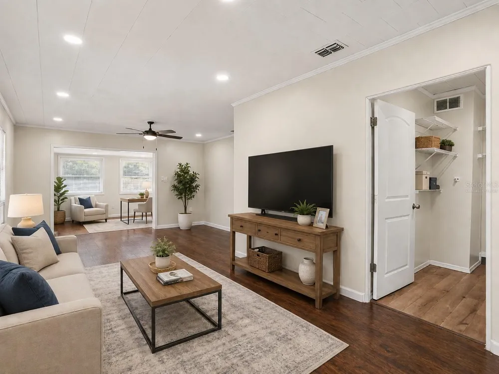 306 FLORIDA DRIVE Auburndale, FL 33823