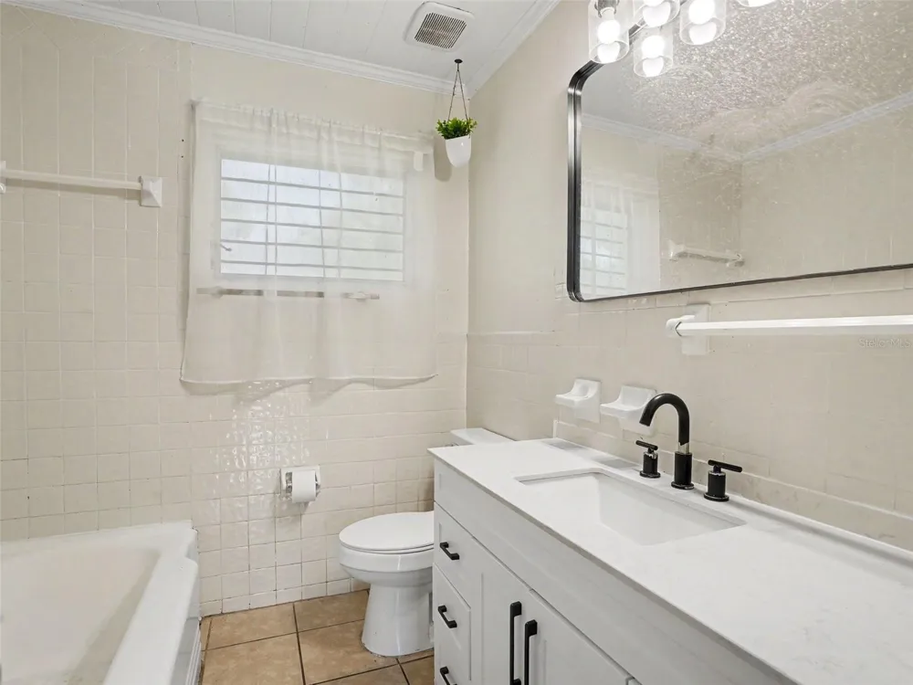 306 FLORIDA DRIVE Auburndale, FL 33823