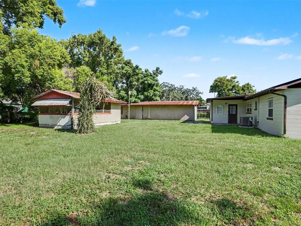 306 FLORIDA DRIVE Auburndale, FL 33823