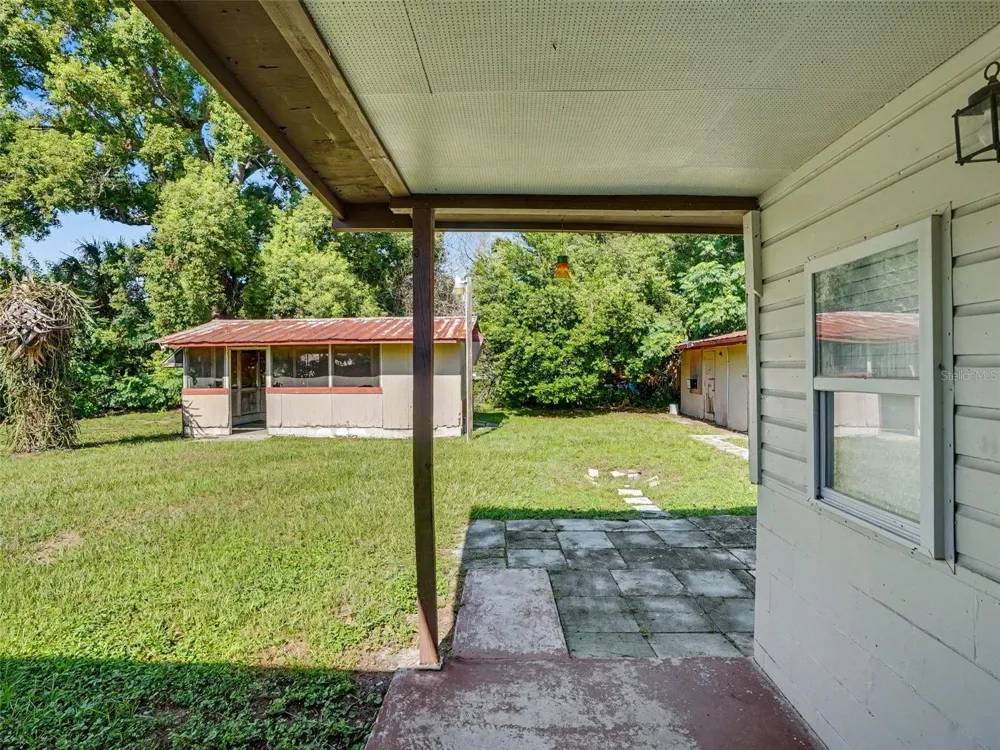 306 FLORIDA DRIVE Auburndale, FL 33823