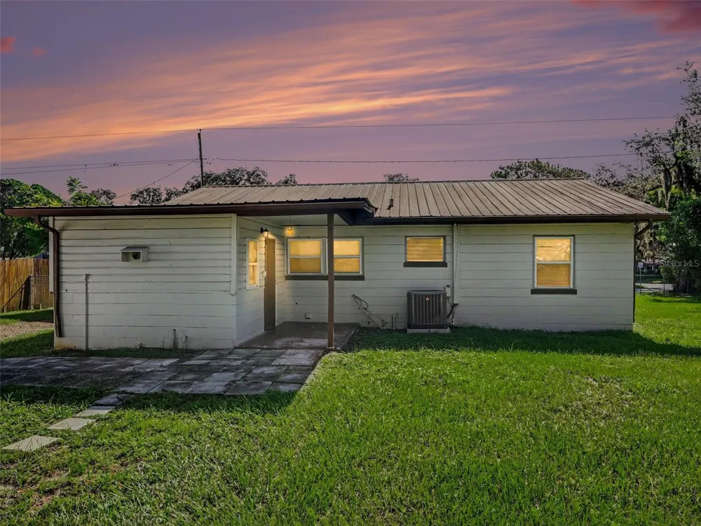 306 FLORIDA DRIVE Auburndale, FL 33823