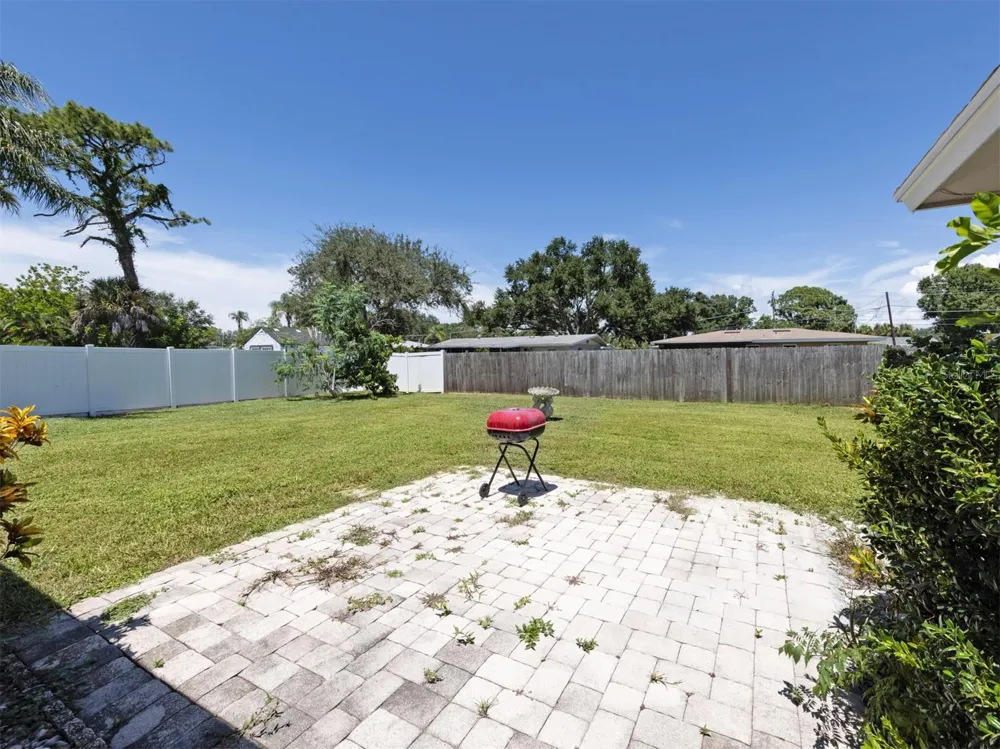 2161 INNER CASS CIRCLE Sarasota, FL 34231