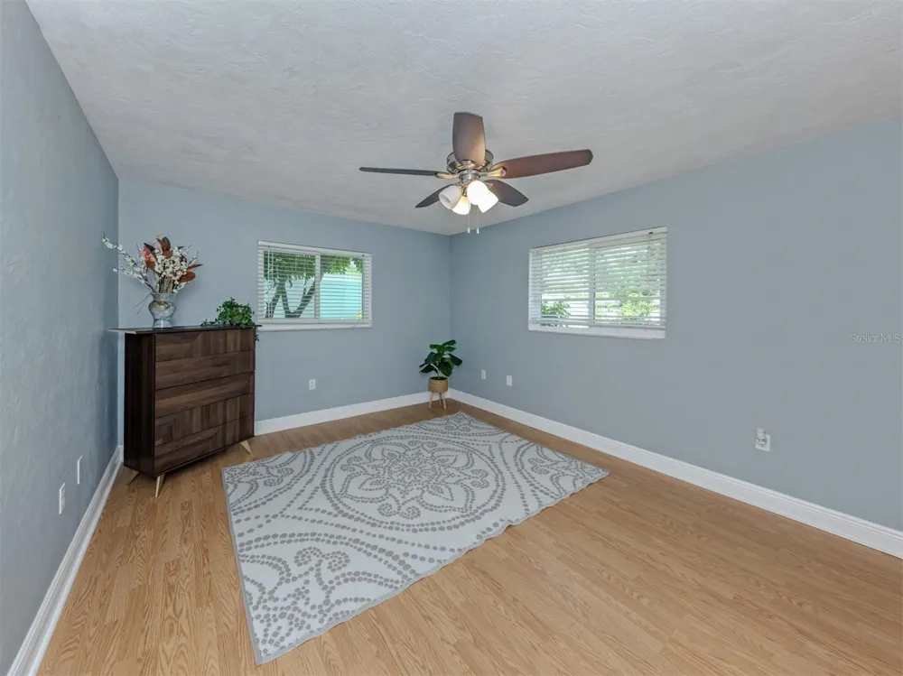 2161 INNER CASS CIRCLE Sarasota, FL 34231
