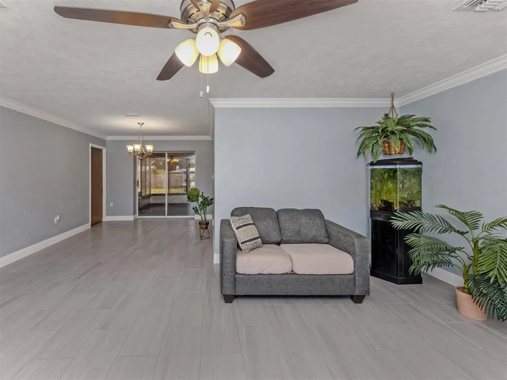 2161 INNER CASS CIRCLE Sarasota, FL 34231