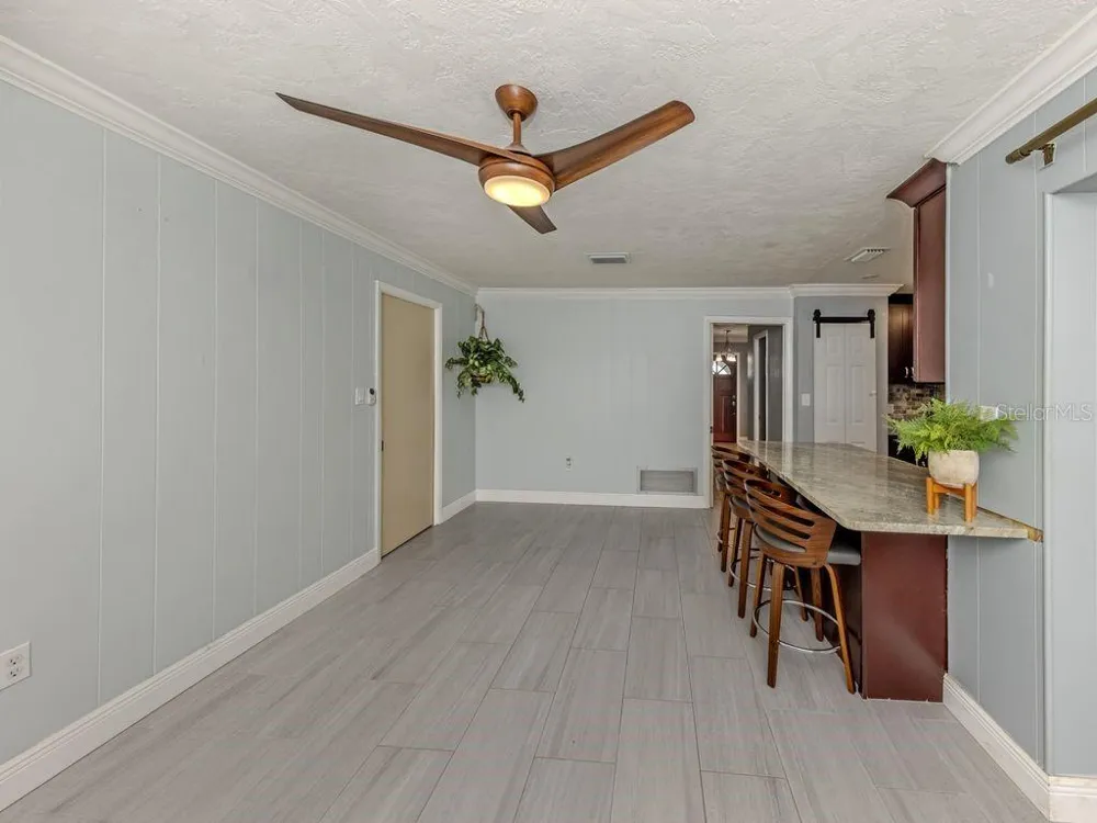 2161 INNER CASS CIRCLE Sarasota, FL 34231