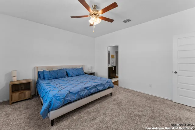 13229 HAGERD LOOP St Hedwig, TX 78152