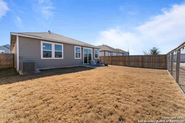 13229 HAGERD LOOP St Hedwig, TX 78152