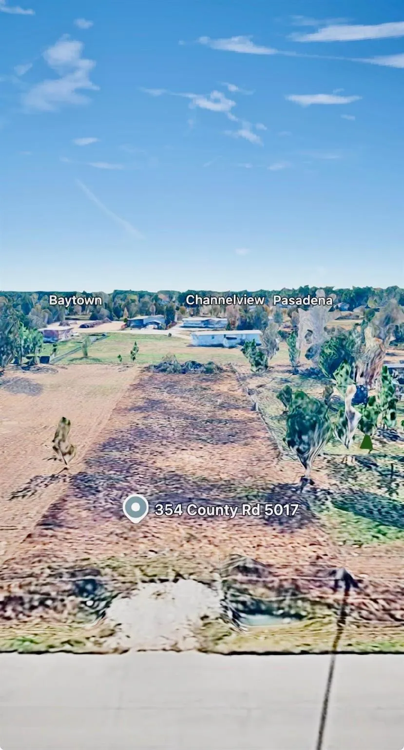 354 County Road 5017 Cleveland, TX 77327