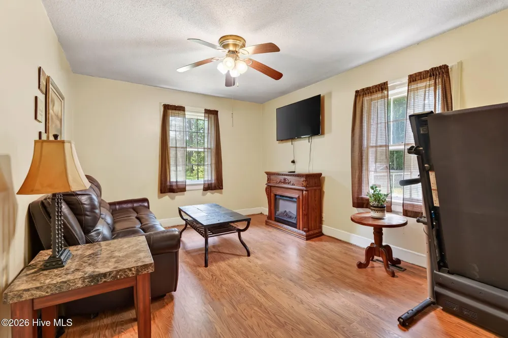 4087 Glendale Road Kenly, NC 27542