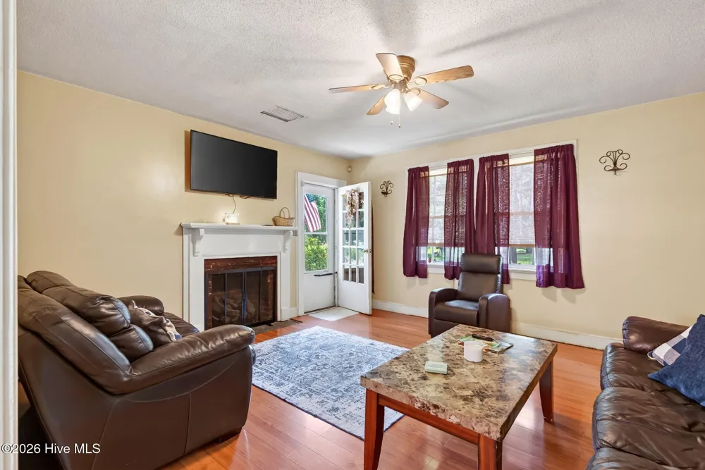 4087 Glendale Road Kenly, NC 27542