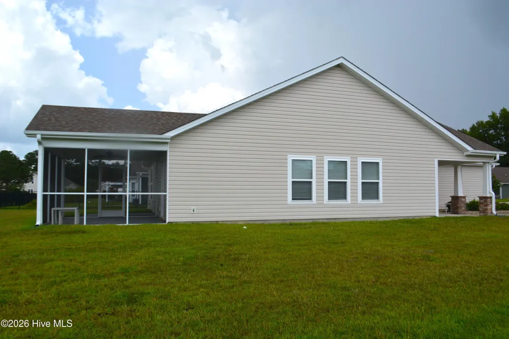 692 Pickering Drive NW Calabash, NC 28467