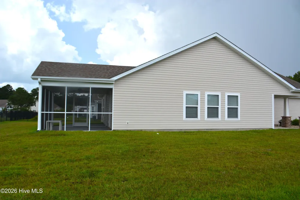 692 Pickering Drive NW Calabash, NC 28467