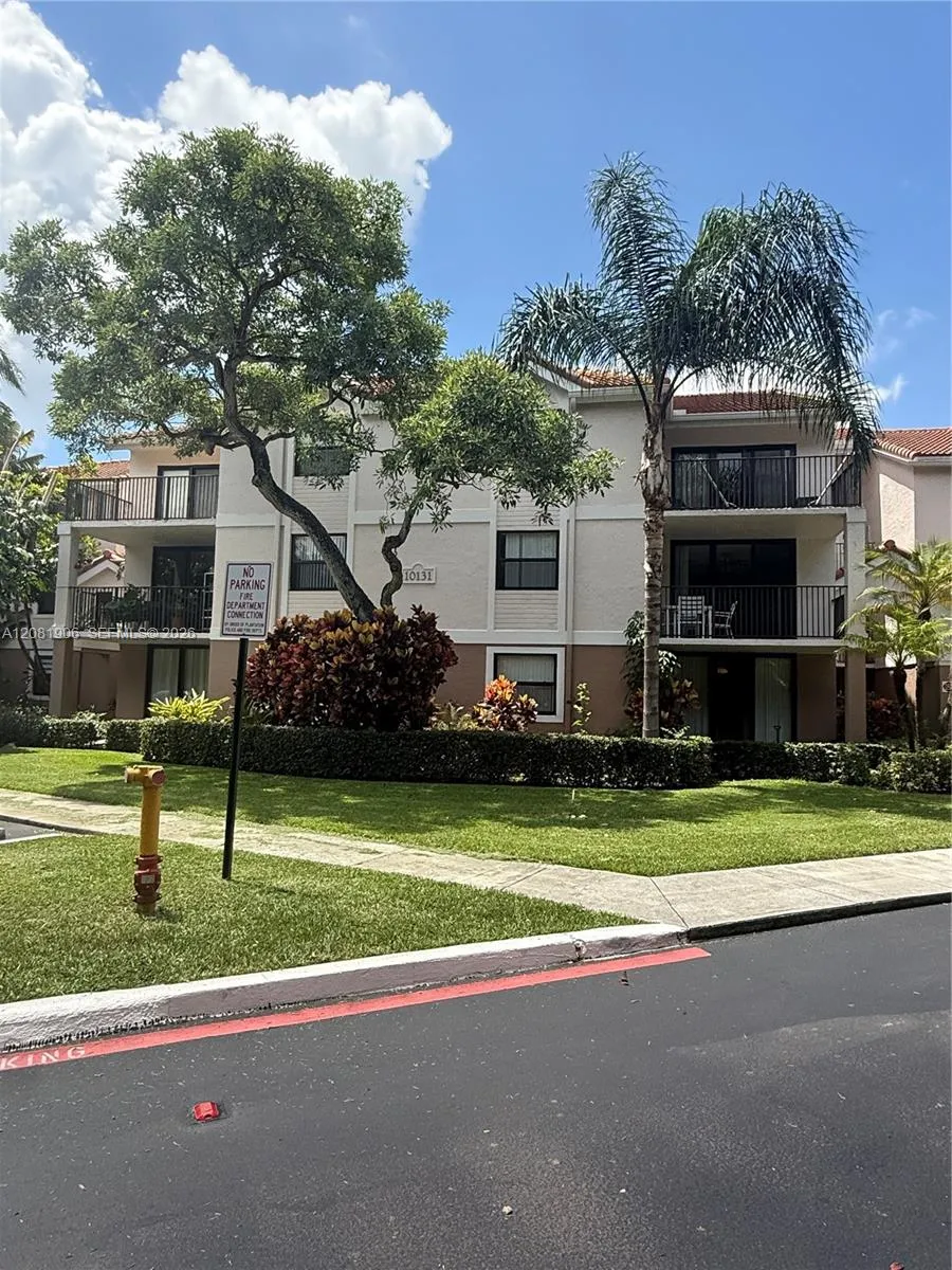 10131 W Sunrise Blvd #204 Plantation, FL 33322