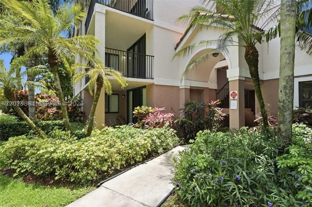 10131 W Sunrise Blvd #204 Plantation, FL 33322