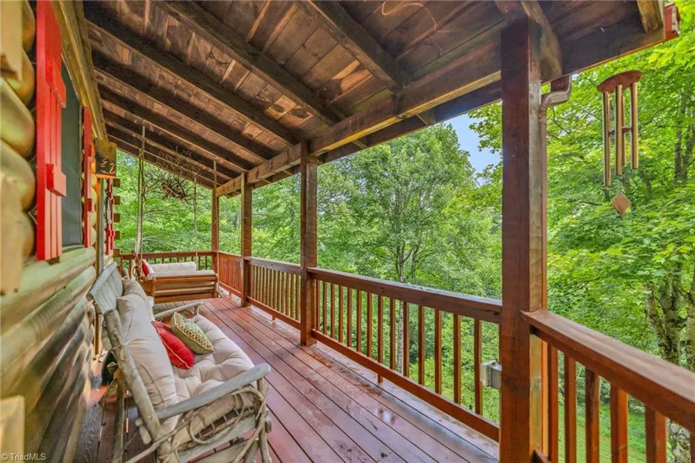 219 Ravenwood Drive West Jefferson, NC 28694