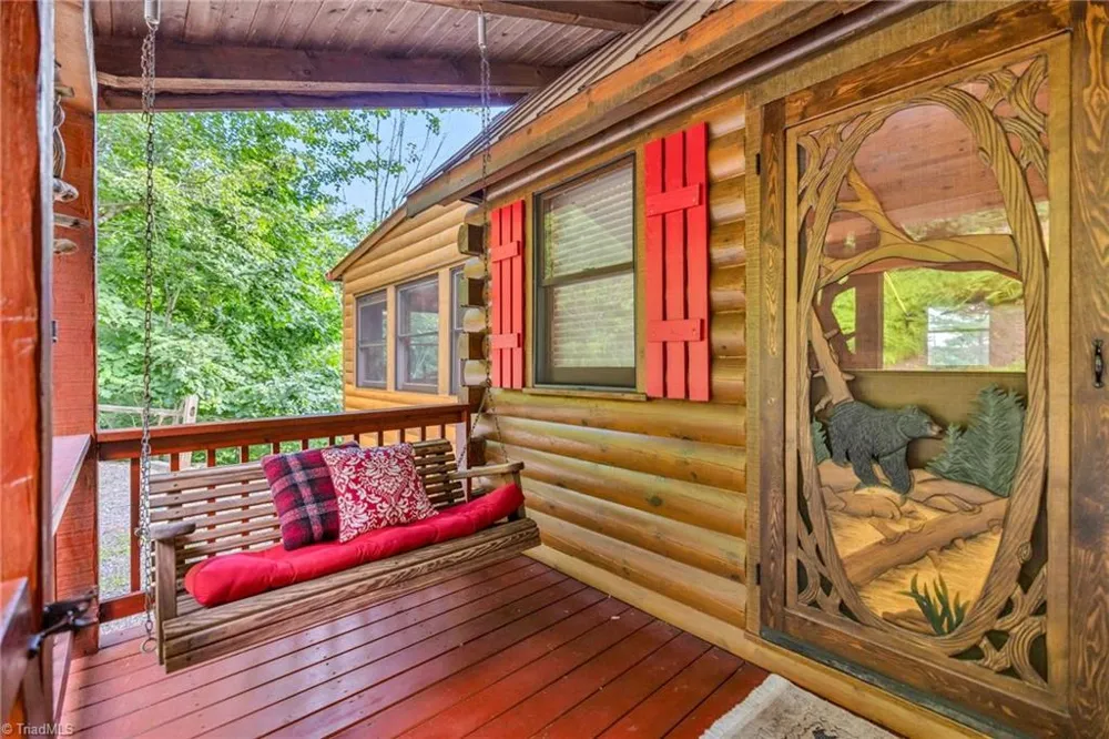 219 Ravenwood Drive West Jefferson, NC 28694