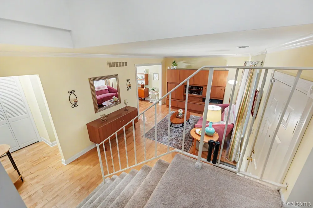 40861 Highpointe Drive Clinton Charter Township, MI 48038