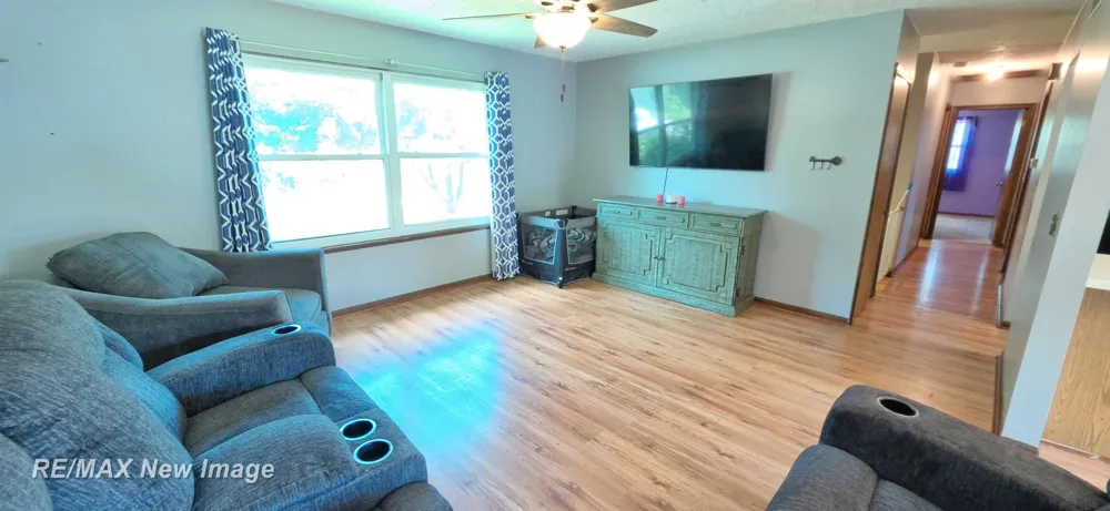 16807 OAKLEY ROAD Chesaning Township, MI 48616