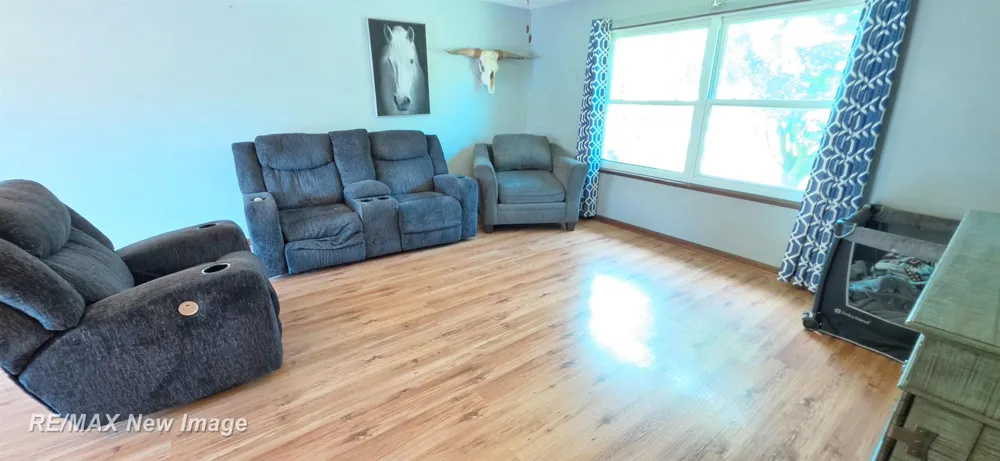 16807 OAKLEY ROAD Chesaning Township, MI 48616